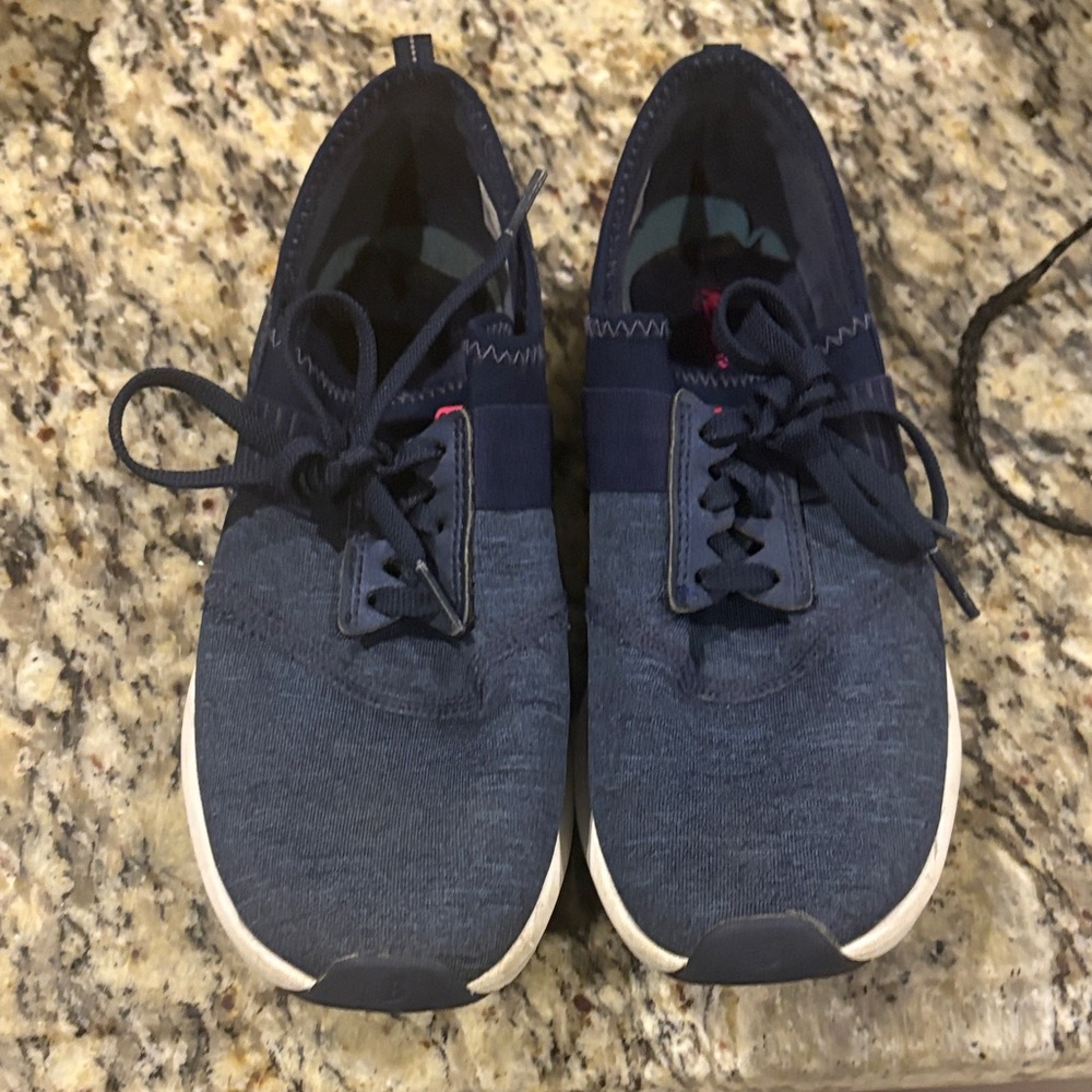 Women’s new balance  Navy Casual Sneakers